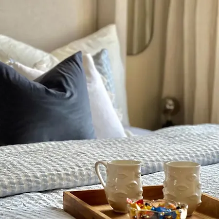 Sentrumsnaer Ved Sjoen! Fast Parkering Apartamento