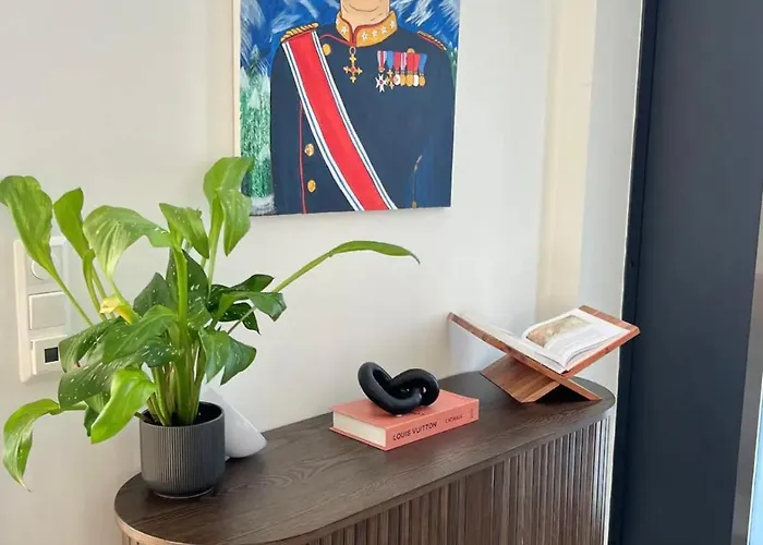 Sentrumsnaer Ved Sjoen! Fast Parkering 公寓